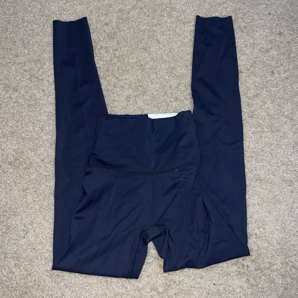 AREIE navy leggings